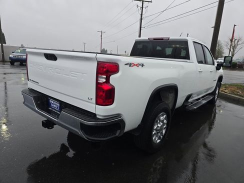 Used 2024 Chevrolet Silverado 3500 LT image 5