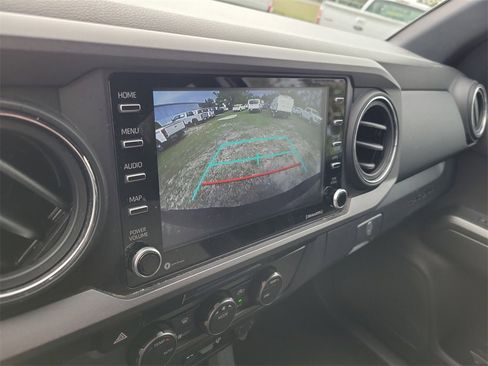 Used 2023 Toyota Tacoma TRD Off-Road image 21