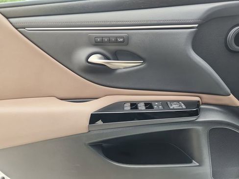 Used 2024 Lexus ES 350 w/ Premium Package FWD image 22