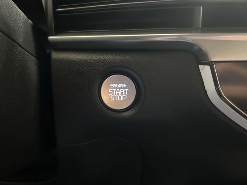 New 2025 Kia Sorento S image 15