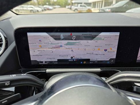 Used 2025 Mercedes-Benz GLA 250 image 14