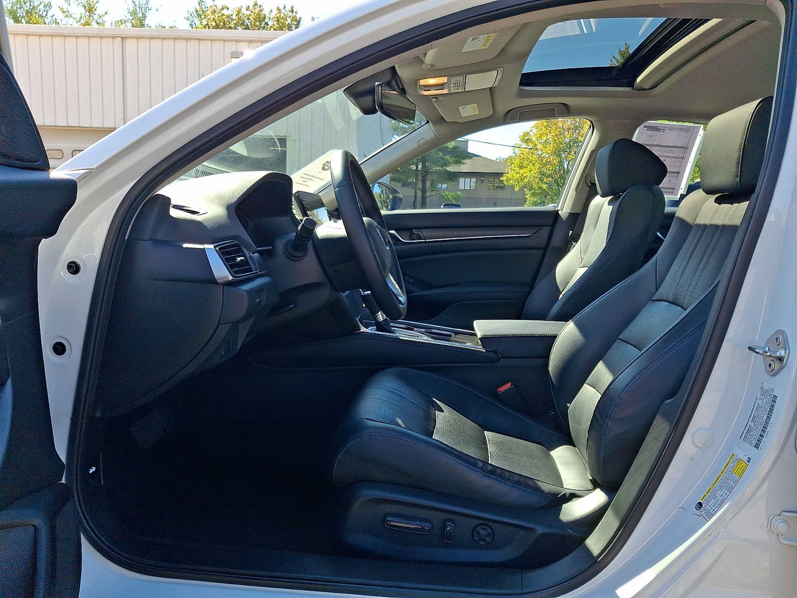 Certified 2018 Honda Accord EX-L image 13