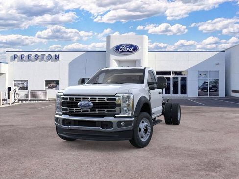 New 2026 Ford F550 4x4 Regular Cab Super Duty image 2
