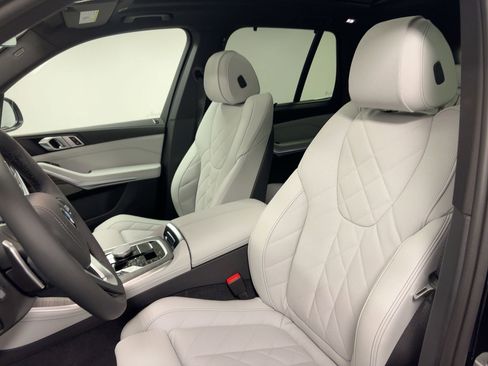 New 2026 BMW X5 sDrive40i image 5