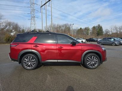 Certified 2023 Nissan Pathfinder SL w/ SL Premium Package