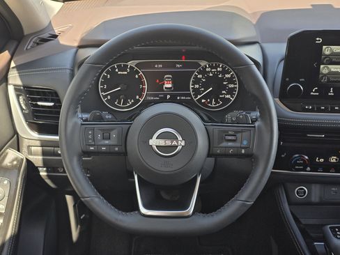 Certified 2023 Nissan Rogue SL w/ SL Premium Package AWD/4WD image 15
