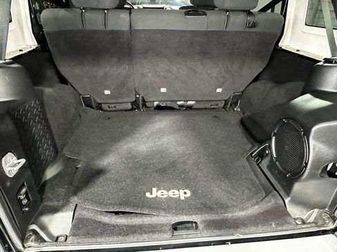 Used 2012 Jeep Wrangler Unlimited Sahara w/ Dual Top Group AWD/4WD image 30