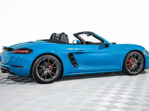 Used 2018 Porsche 718 Boxster S image 12