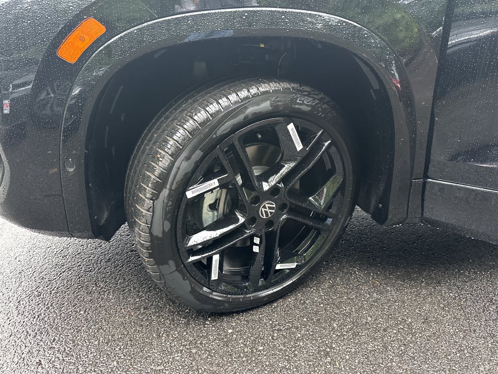 New 2026 Volkswagen Tiguan SE R-Line AWD/4WD image 7