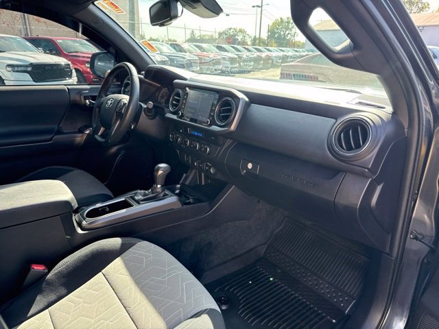 Used 2023 Toyota Tacoma TRD Off-Road AWD/4WD image 25