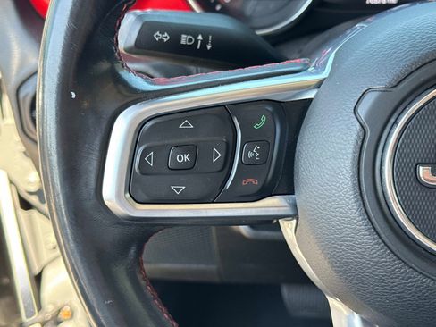 Used 2020 Jeep Gladiator Rubicon AWD/4WD image 32