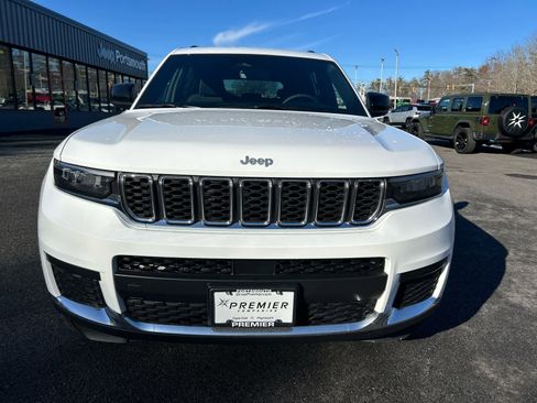 Used 2025 Jeep Grand Cherokee L Laredo w/ Luxury Tech Group I image 20