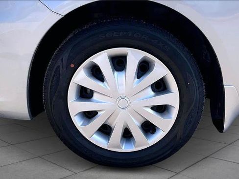 Certified 2019 Nissan Versa SV image 11