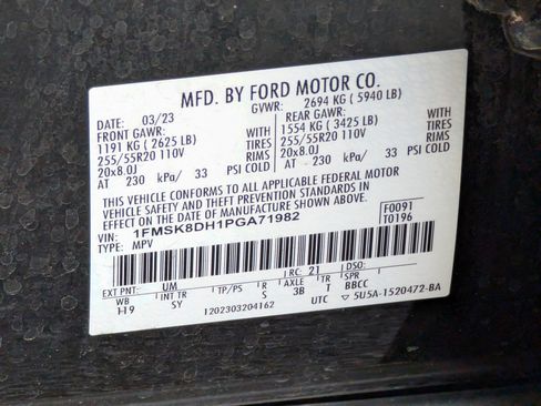 Used 2023 Ford Explorer XLT w/ Equipment Group 202A AWD/4WD image 39