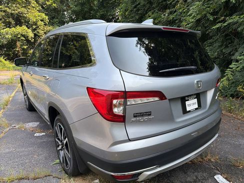 Used 2019 Honda Pilot Elite image 4