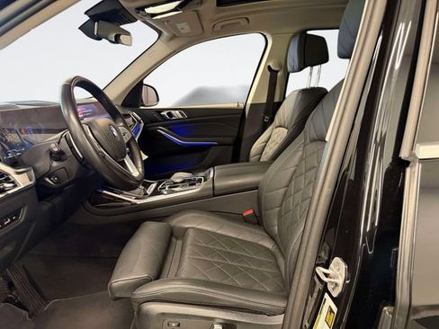 Used 2025 BMW X7 xDrive40i AWD/4WD image 17