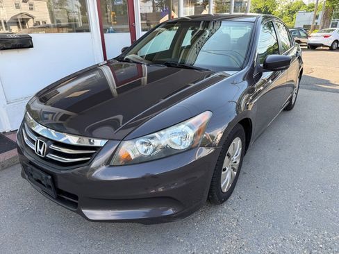 Used 2011 Honda Accord LX image 3