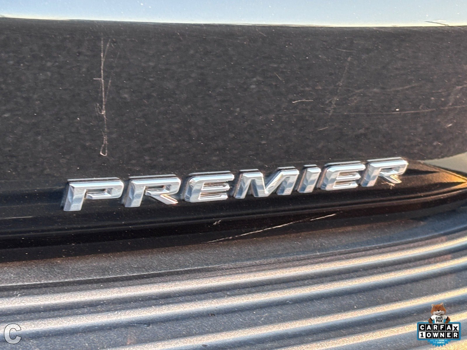 Used 2023 Chevrolet Tahoe Premier AWD/4WD image 16