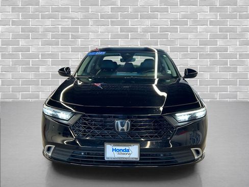 Used 2023 Honda Accord Touring image 7