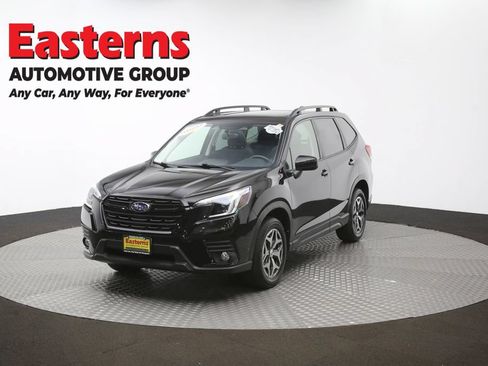 Used 2022 Subaru Forester Premium AWD/4WD image 58