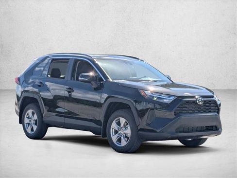 Certified 2025 Toyota RAV4 XLE w/ Convenience Package image 7