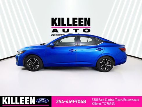 Used 2025 Nissan Sentra SV FWD image 4