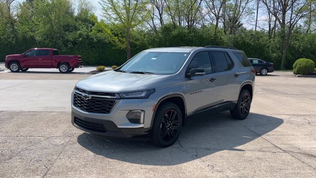 Used 2023 Chevrolet Traverse Premier w/ Redline Edition FWD image 5