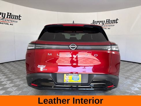 Used 2025 Nissan Murano SV AWD/4WD image 7