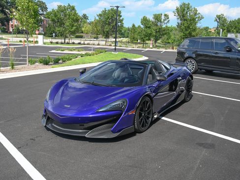 Used 2020 McLaren 600LT Spider RWD image 24