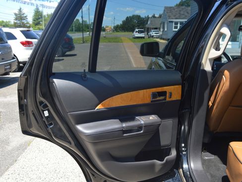 Used 2011 Lincoln MKX AWD w/ 102A Rapid Spec Order Code image 25