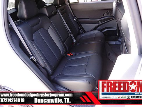 New 2026 Jeep Cherokee Overland AWD/4WD image 16
