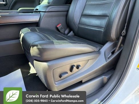 Used 2018 GMC Sierra 1500 Denali AWD/4WD image 26