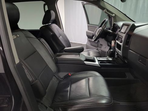 Used 2014 Nissan Titan PRO-4X w/ Pro-4x Luxury Package AWD/4WD image 25