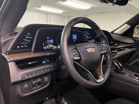 Used 2024 Cadillac Escalade Sport Platinum w/ Heavy-Duty Trailer Package AWD/4WD image 14