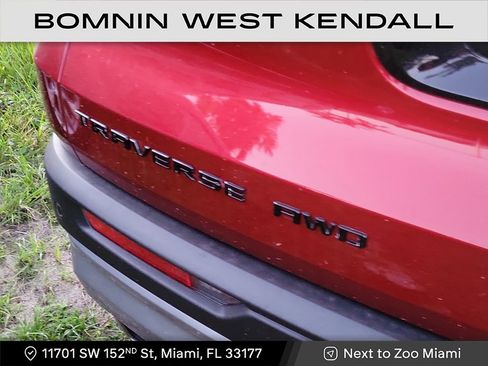 Used 2025 Chevrolet Traverse Z71 w/ Enhanced Driving Package image 6