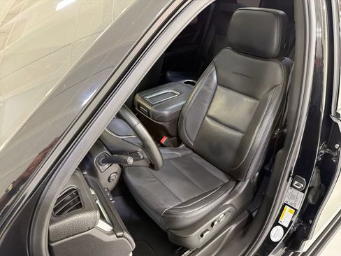 Used 2024 GMC Yukon Denali w/ Max Trailering Package image 10