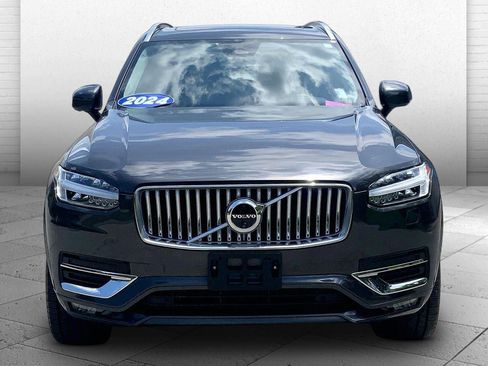 Used 2024 Volvo XC90 B5 Plus AWD/4WD image 2