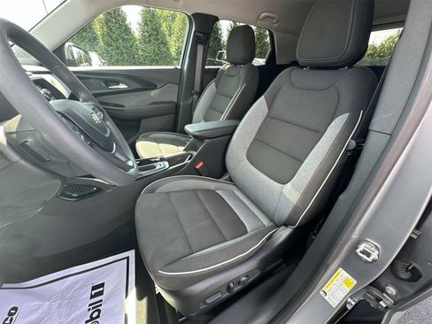 Used 2023 Chevrolet TrailBlazer LT w/ Convenience Package image 18