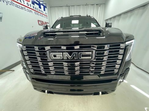New 2026 GMC Sierra 2500 Denali Ultimate AWD/4WD image 2