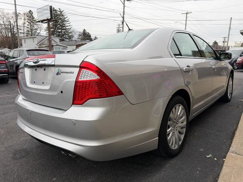 Used 2011 Ford Fusion Hybrid w/ 502A Rapid Spec Order Code image 6