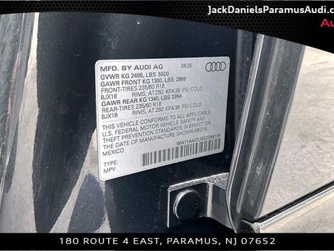Used 2025 Audi Q5 Premium w/ Convenience Package image 30
