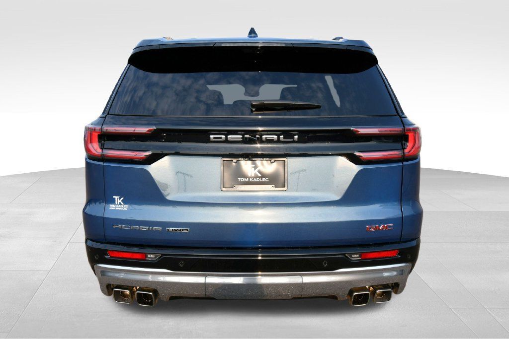 Used 2024 GMC Acadia Denali w/ Super Cruise Package AWD/4WD image 6