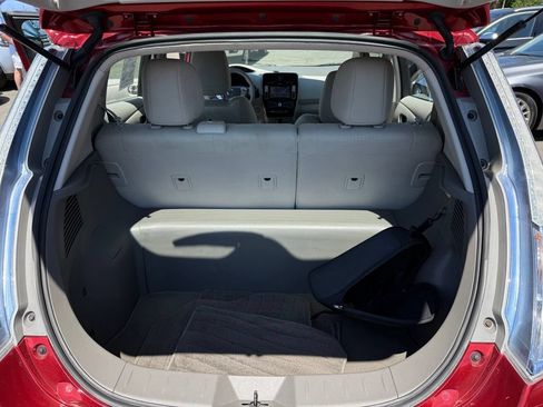 Used 2012 Nissan Leaf SL FWD image 9