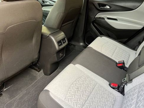 Used 2023 Chevrolet Equinox LS AWD/4WD image 16