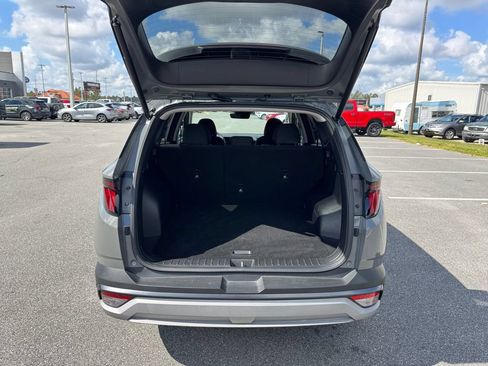 Used 2025 Hyundai Tucson SEL FWD image 17