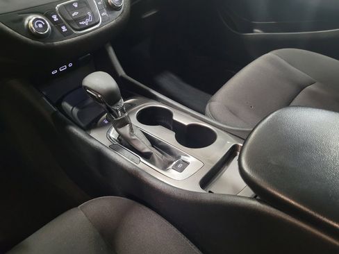 Used 2023 Chevrolet Malibu LS FWD image 26