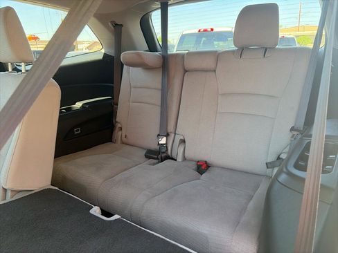 Used 2017 Honda Pilot EX image 24