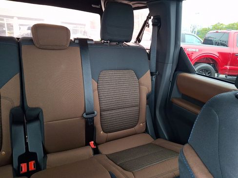 Certified 2022 Ford Bronco Outer Banks w/ Sasquatch Package image 20