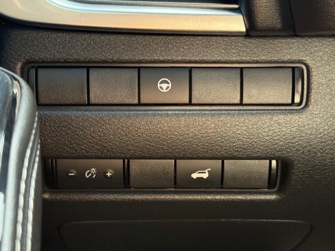 Used 2021 Nissan Rogue SV w/ Premium Package FWD image 25