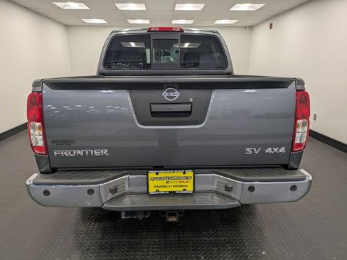 Used 2018 Nissan Frontier SV w/ Value Truck Package image 5